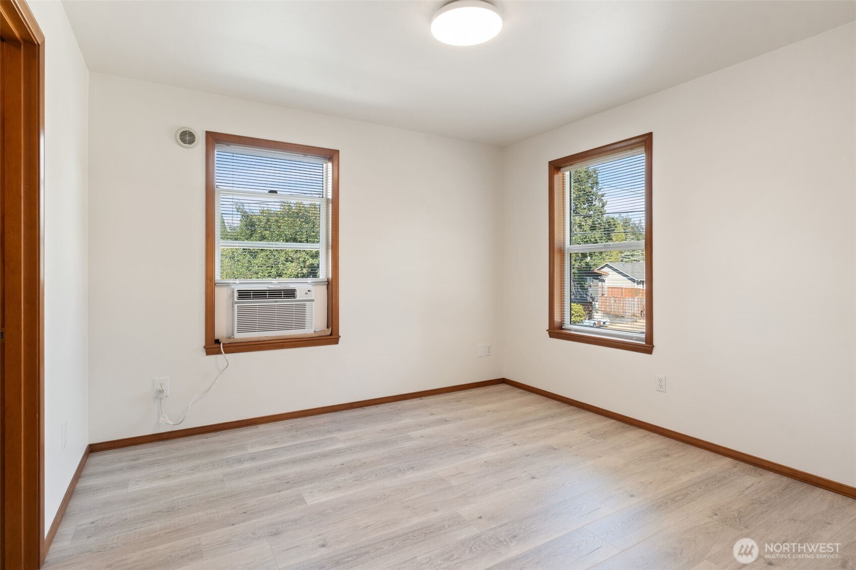 1204 W Birch Street Property Photo 20