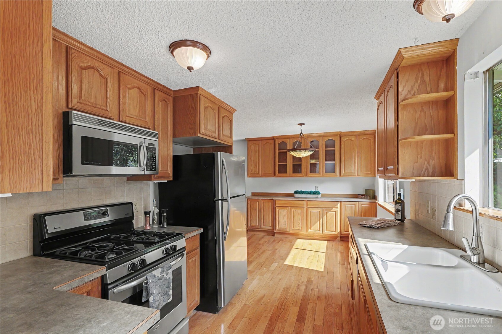 11617 7th Avenue Property Photo 5