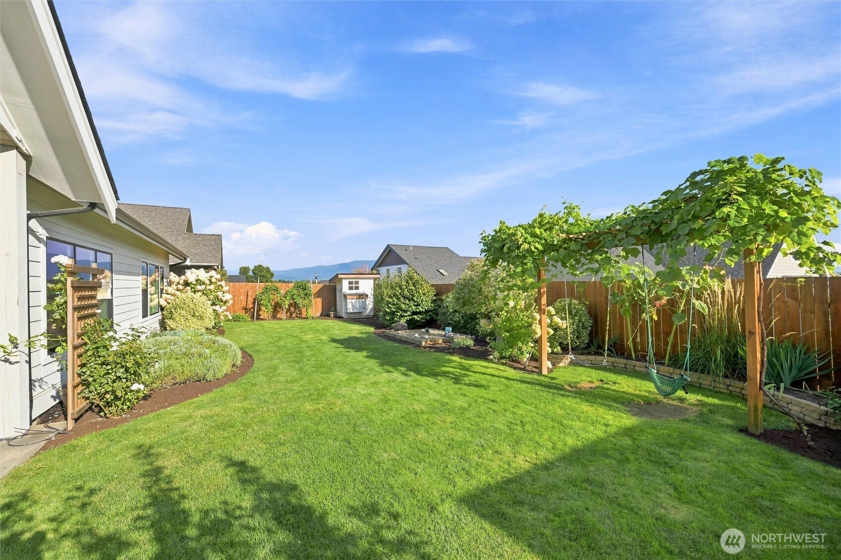 2154 Brome Street Property Photo 7