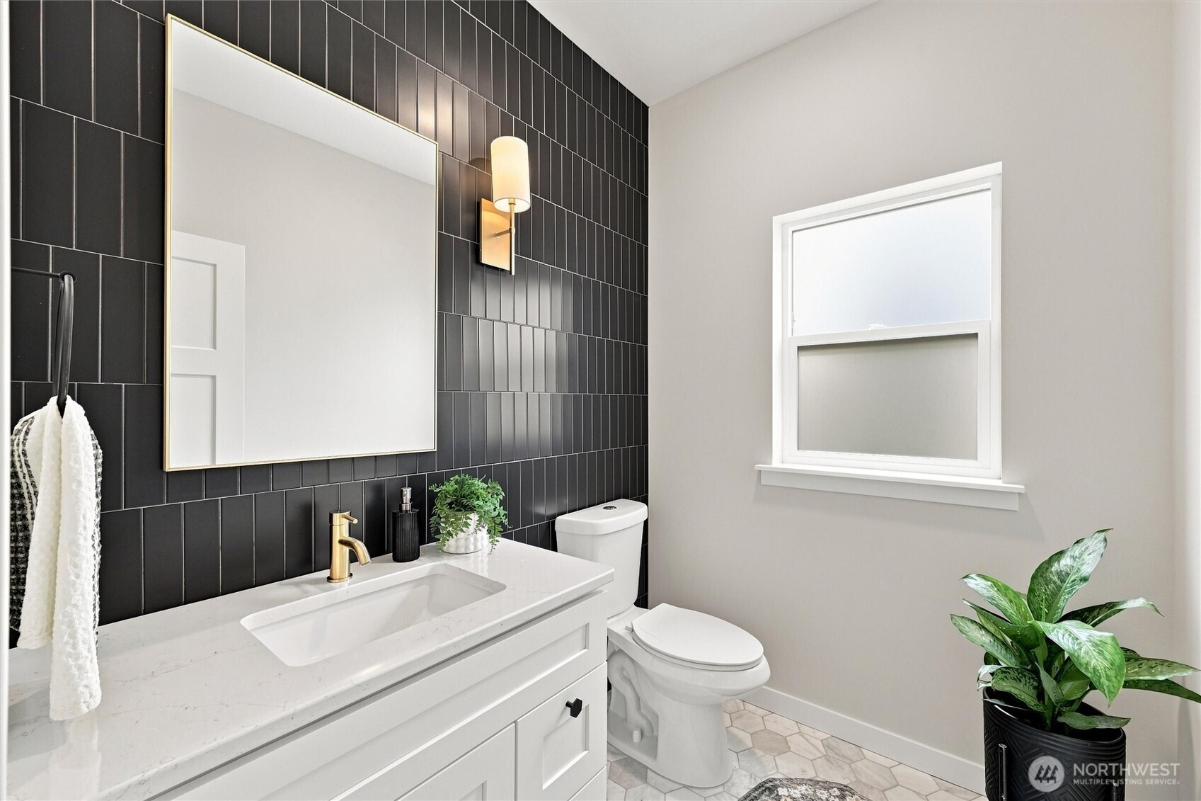 2154 Brome Street Property Photo 16