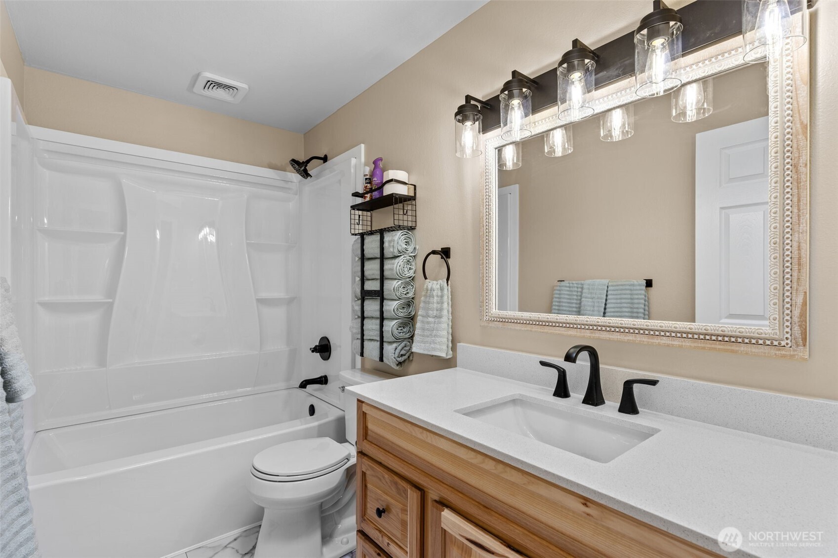 2113 E 68th Street Property Photo 14