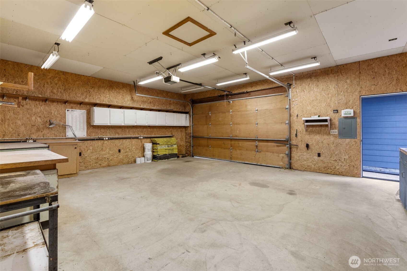 2113 E 68th Street Property Photo 26