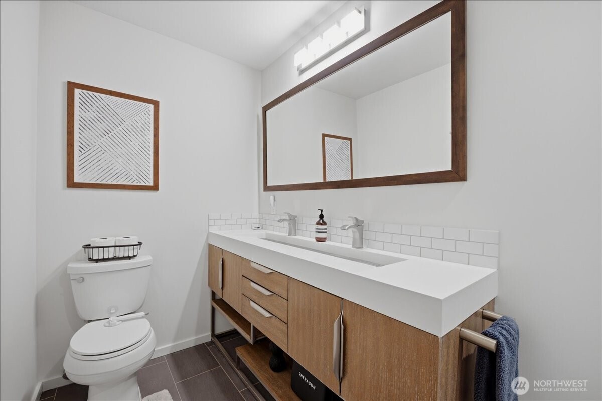 2568 13th Avenue Property Photo 17