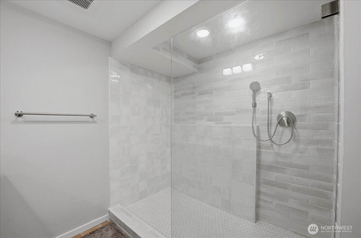 2568 13th Avenue Property Photo 21