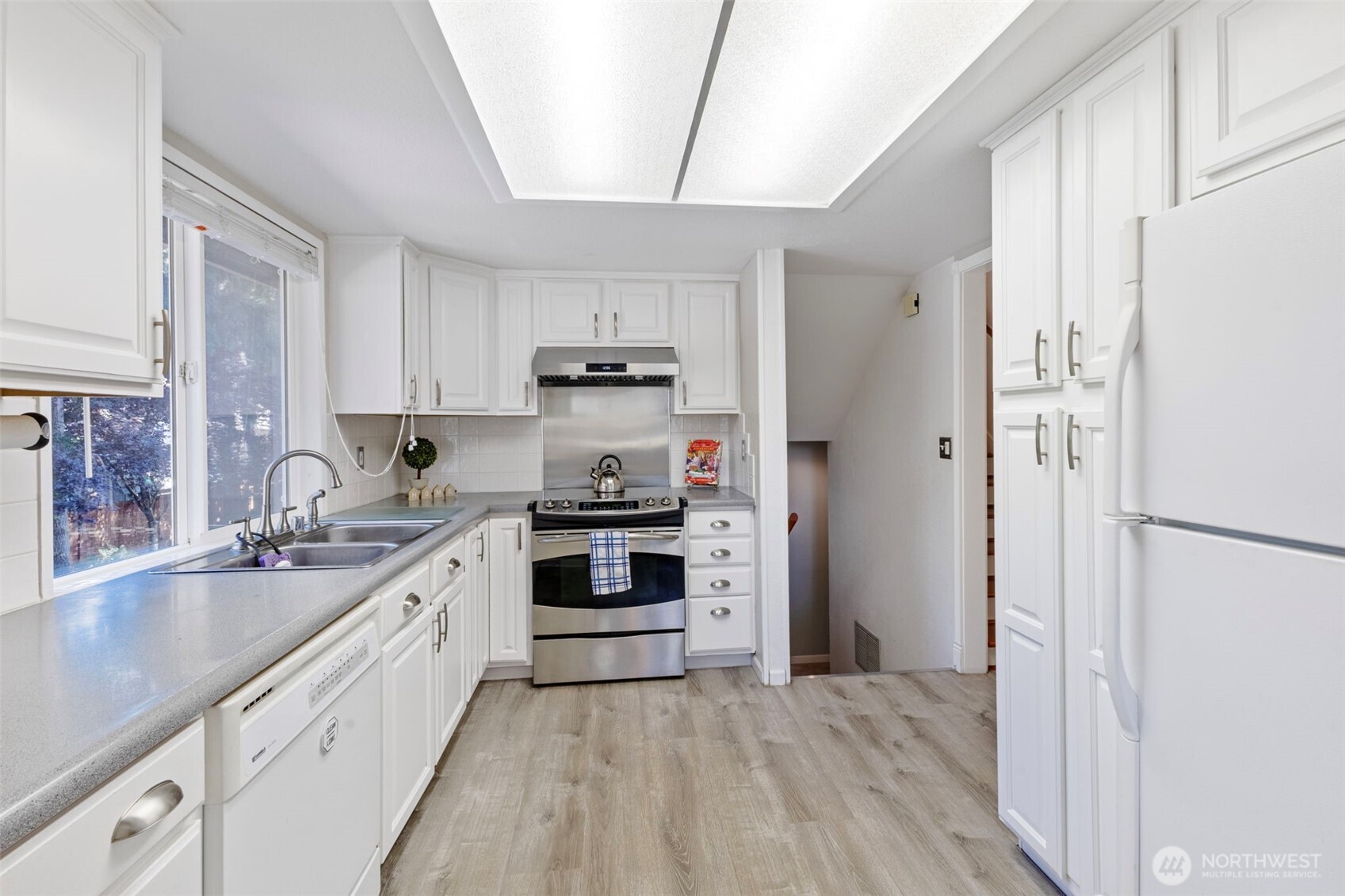 5105 236th Street Property Photo 10