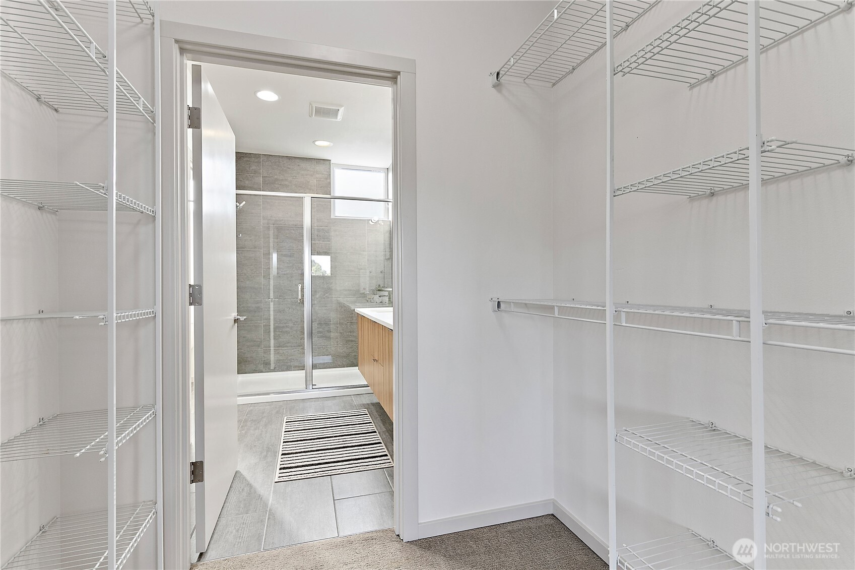 1735 27th Avenue Property Photo 16