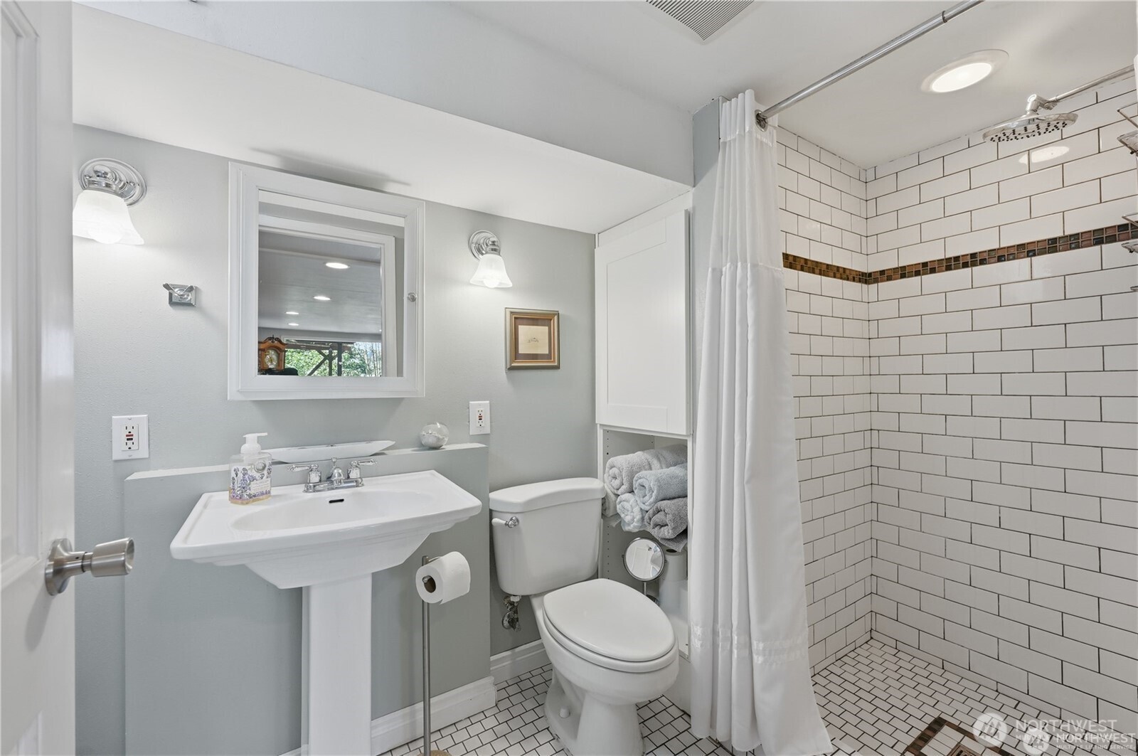 18002 25th Avenue Property Photo 19