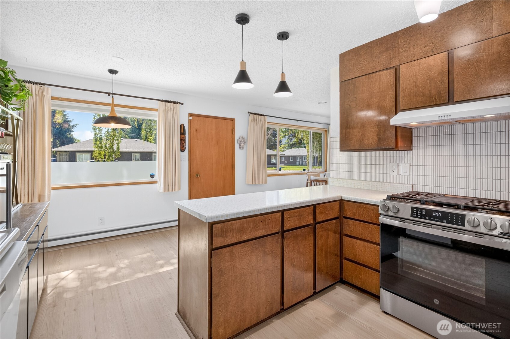 118 Birch Street Property Photo 6