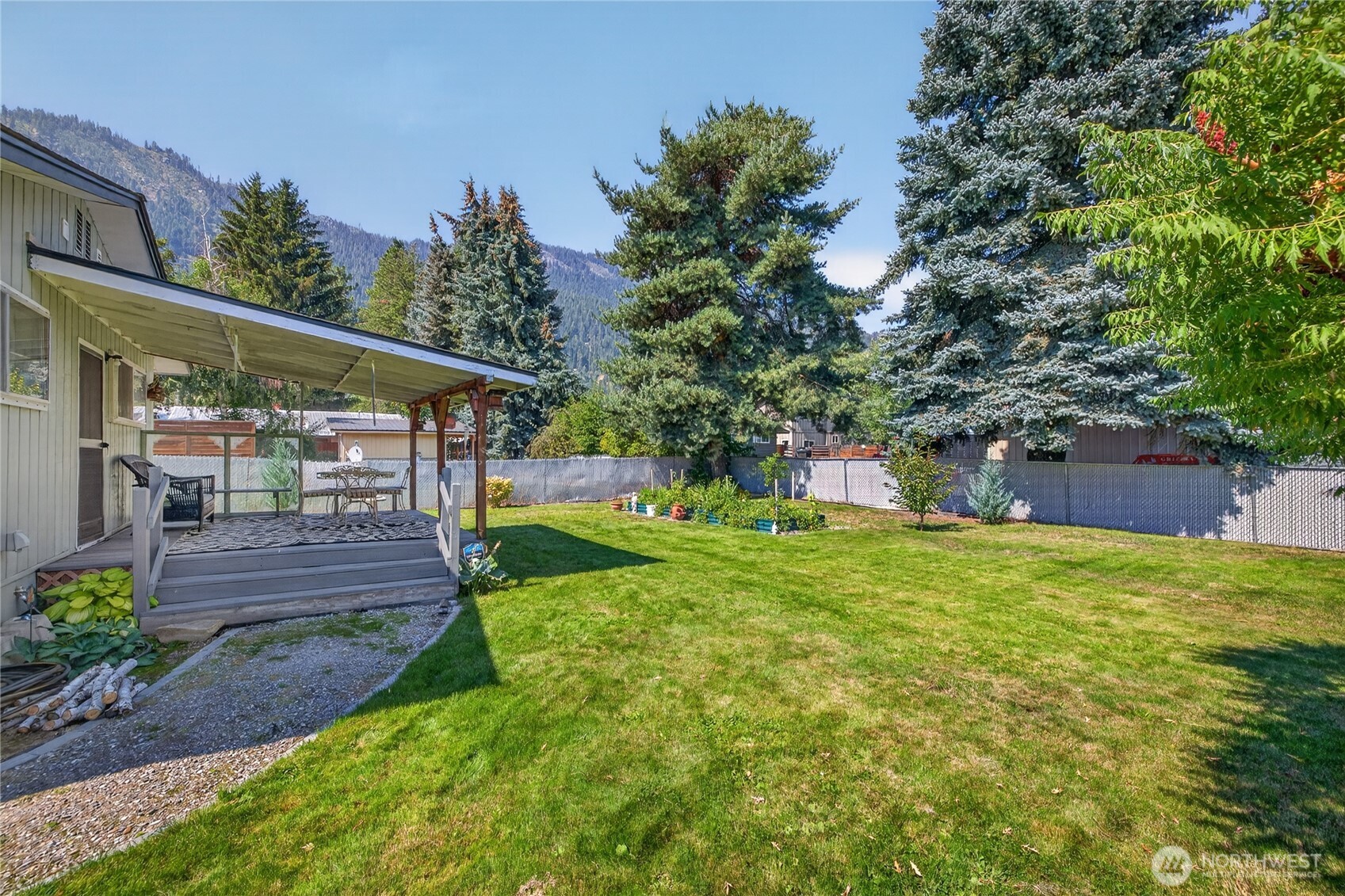 118 Birch Street Property Photo 28