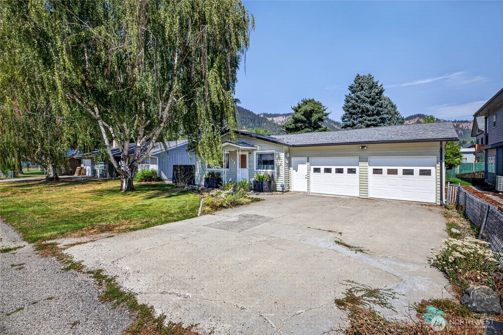 118 Birch Street Property Photo 33