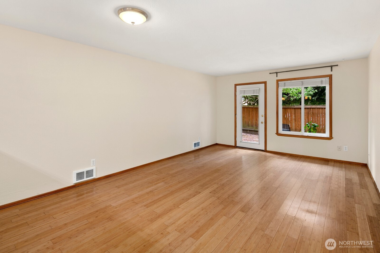 5844 Ne 75th Street A102 Property Photo 16
