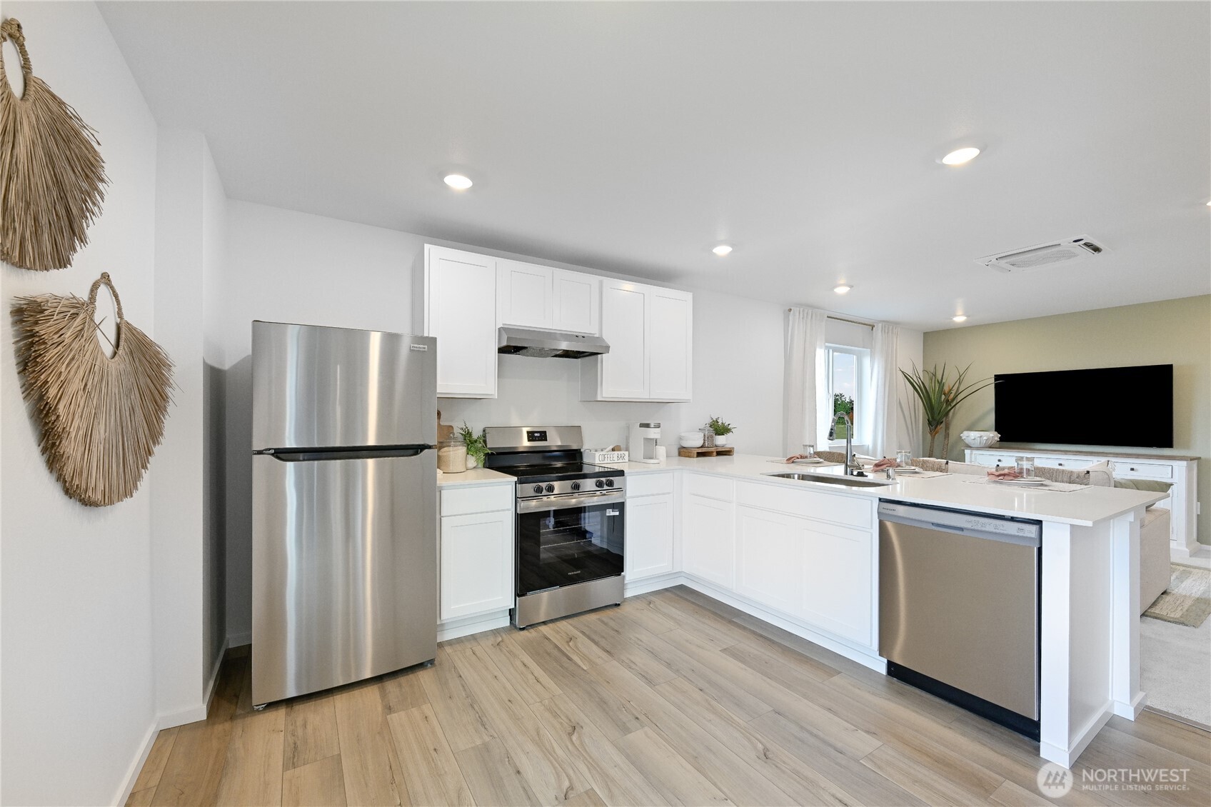 173 Nightbreak Way Property Photo 4