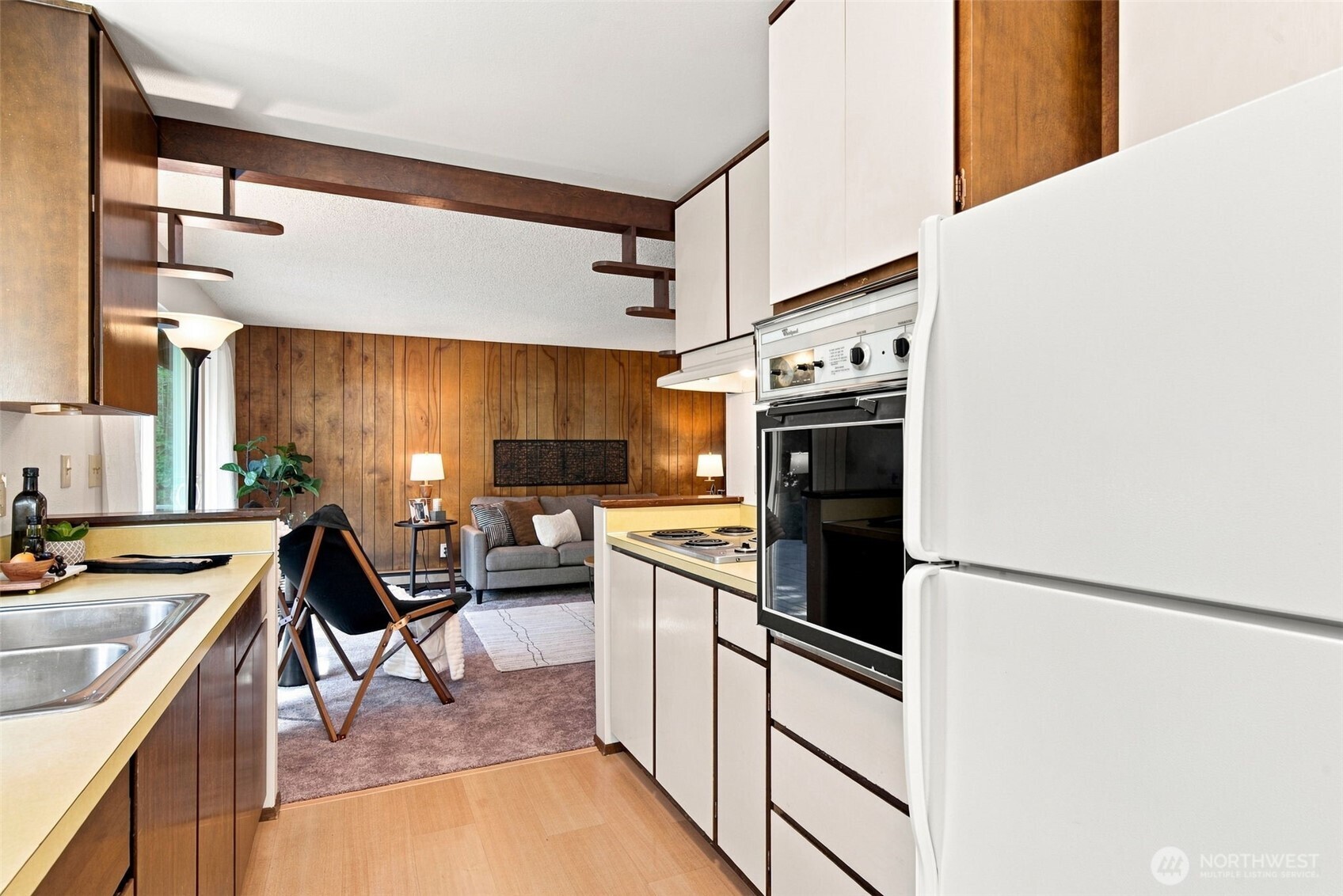 20315 Marine View Drive Property Photo 8