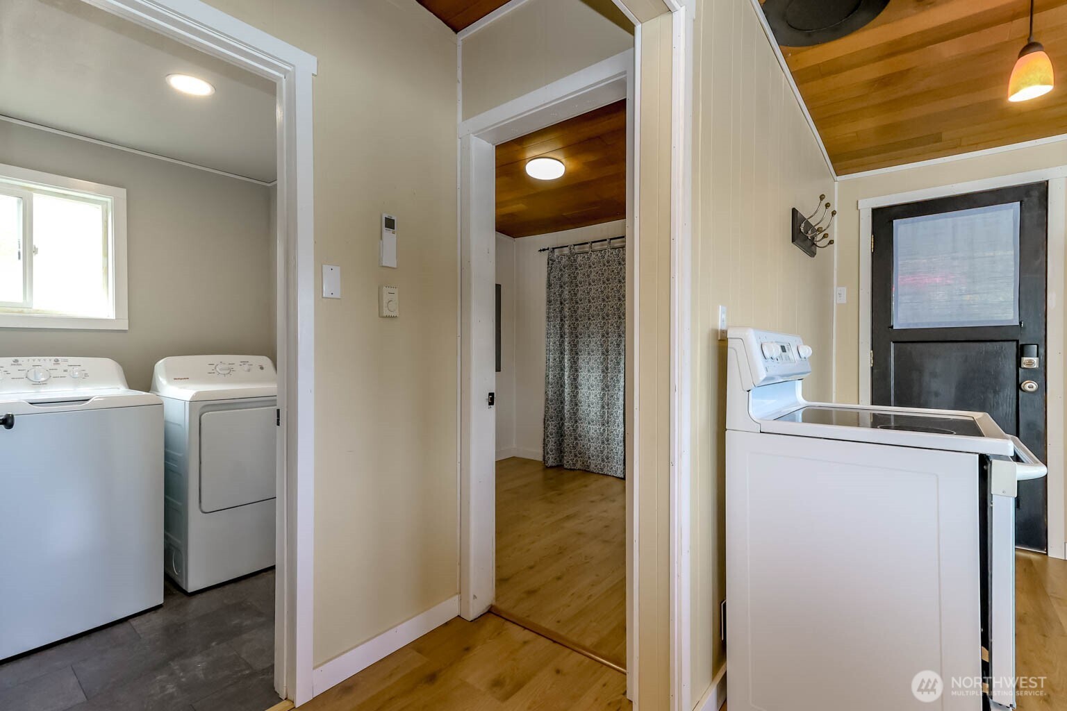 11415 Larson Road Property Photo 11