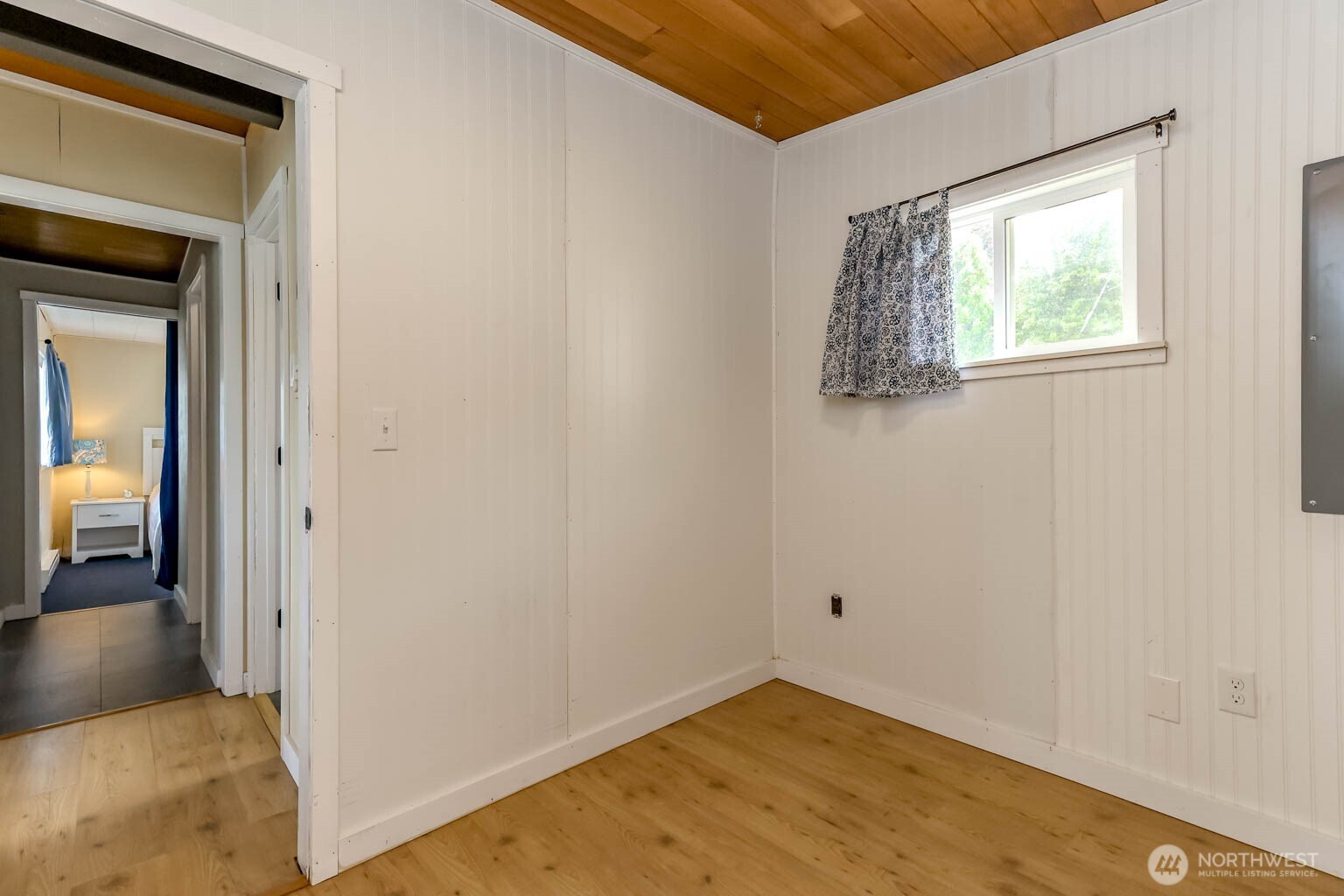 11415 Larson Road Property Photo 13