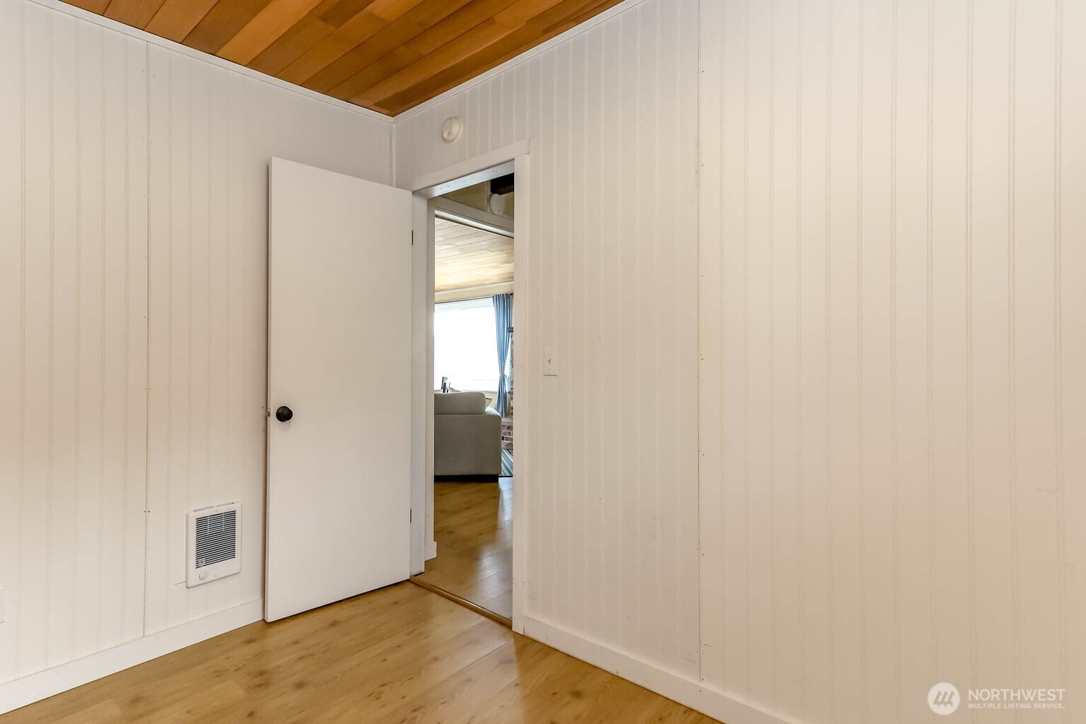11415 Larson Road Property Photo 14
