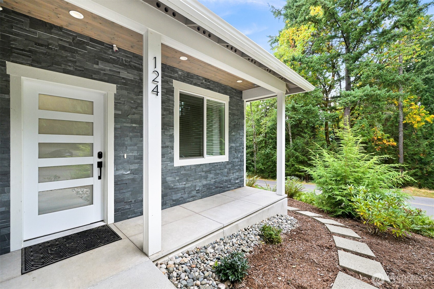 124 Sudden Valley Drive Property Photo 4