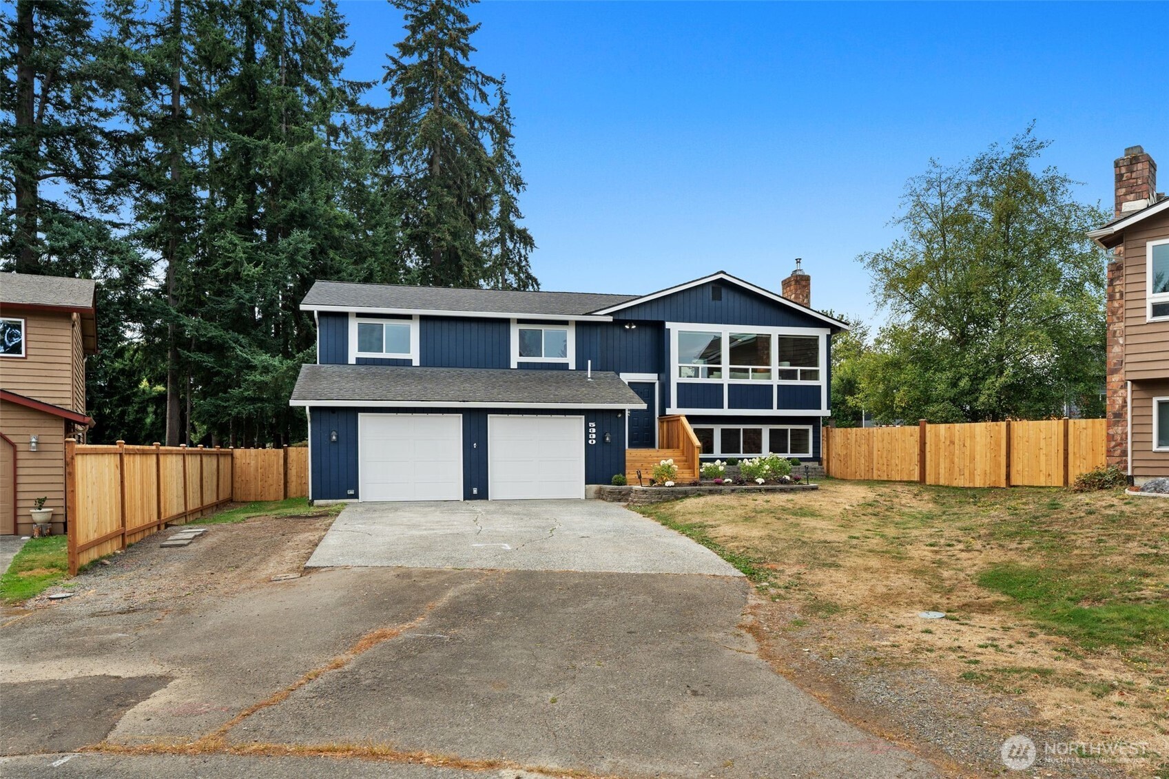 5330 158th Place Property Photo 2