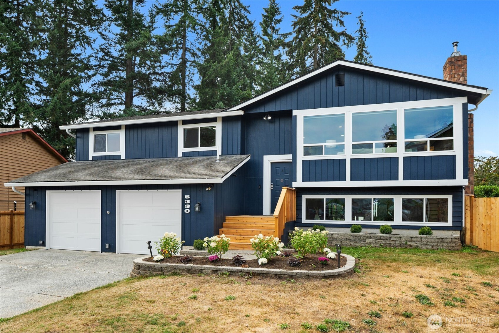 5330 158th Place Property Photo 3
