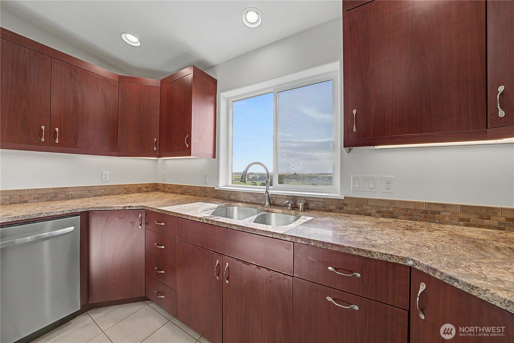 436 Strand Road Property Photo 8