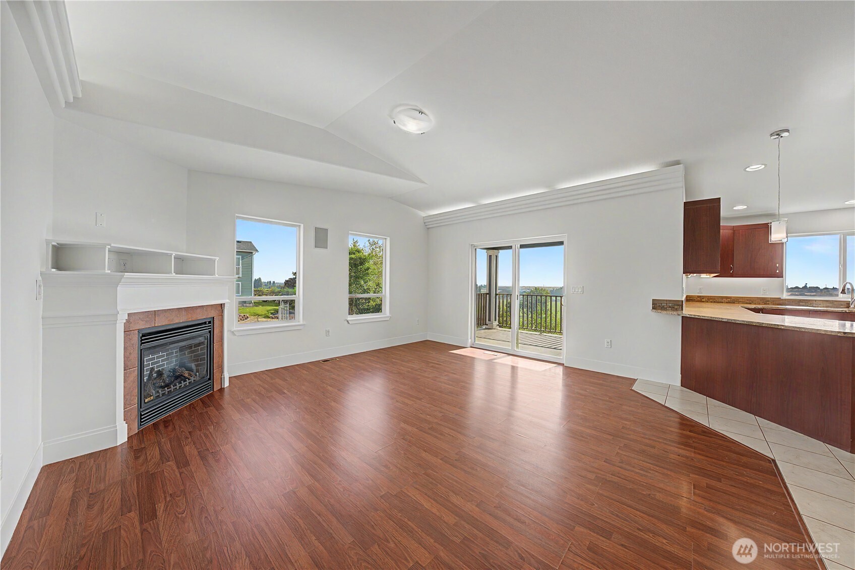 436 Strand Road Property Photo 10