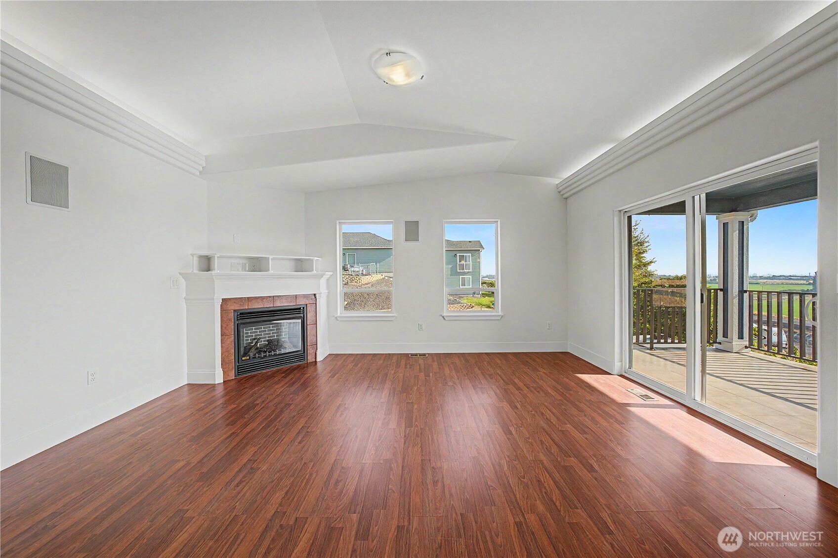 436 Strand Road Property Photo 11
