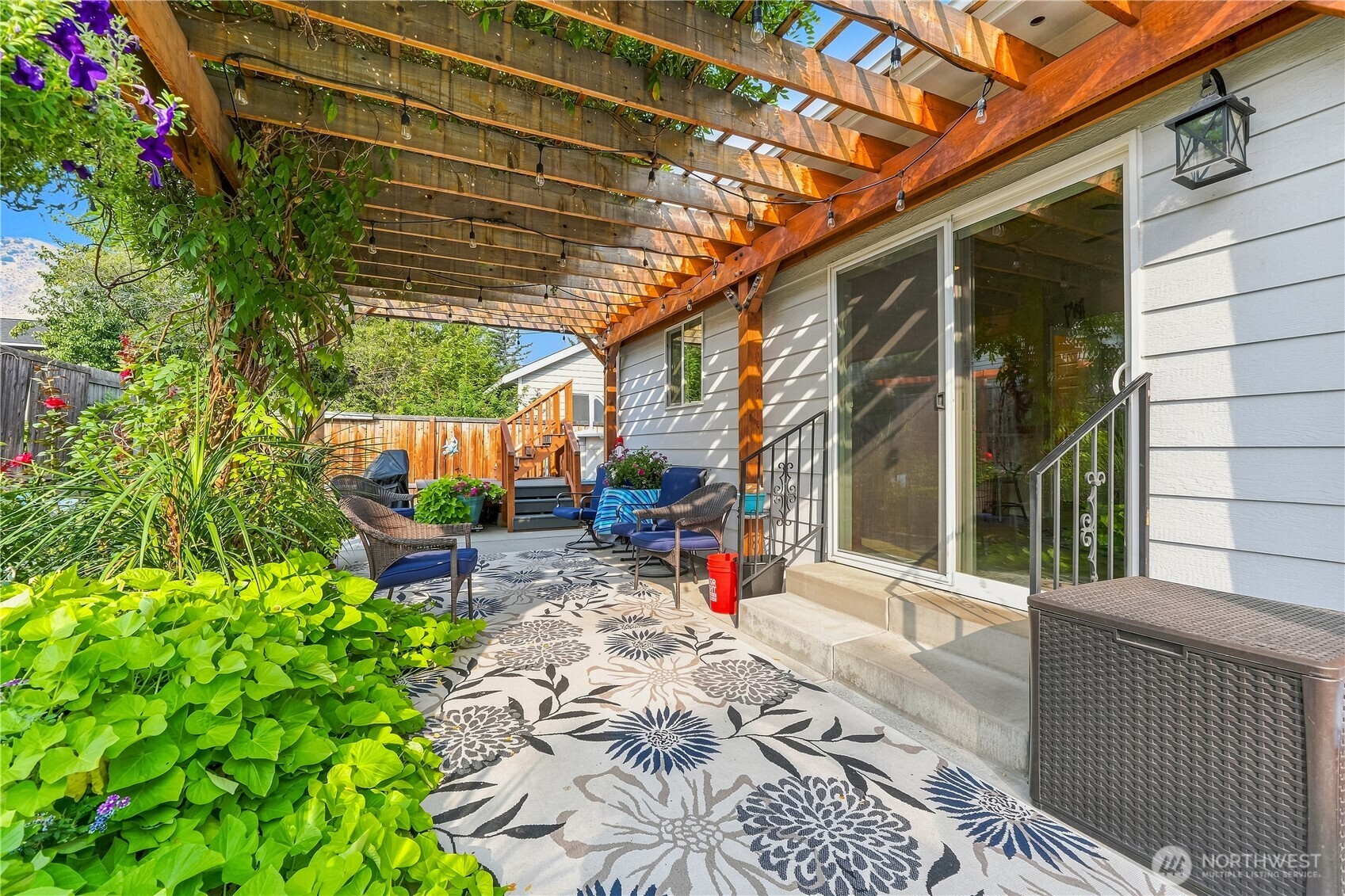 1635 Washington Street Property Photo 10