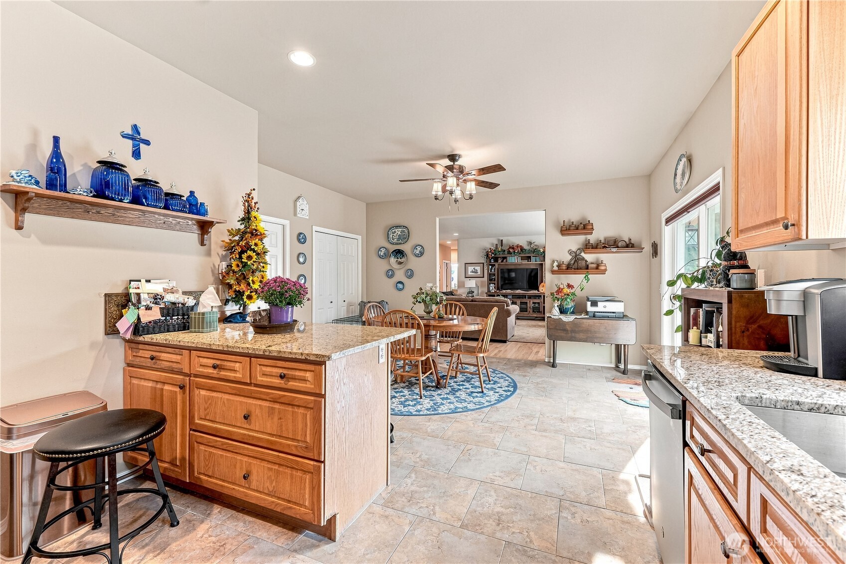 1635 Washington Street Property Photo 15