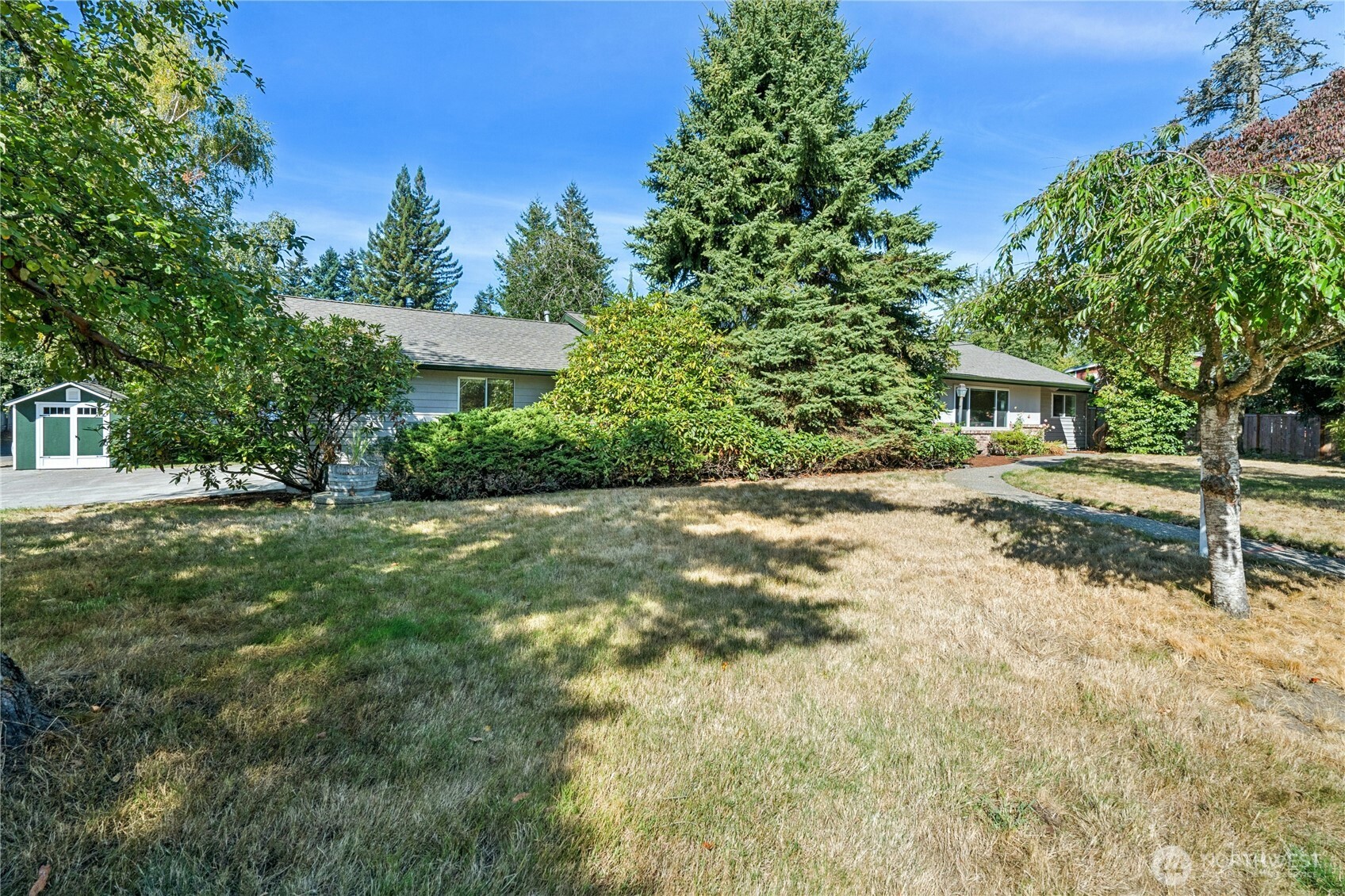 2045 173rd Avenue Property Photo 2