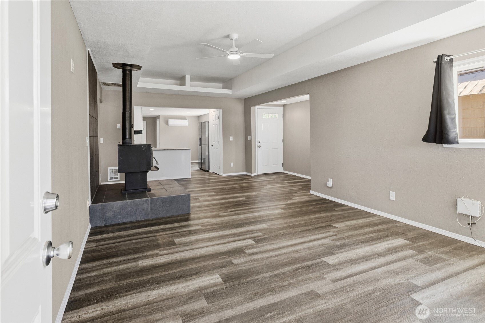 513 Marie Avenue Property Photo 4