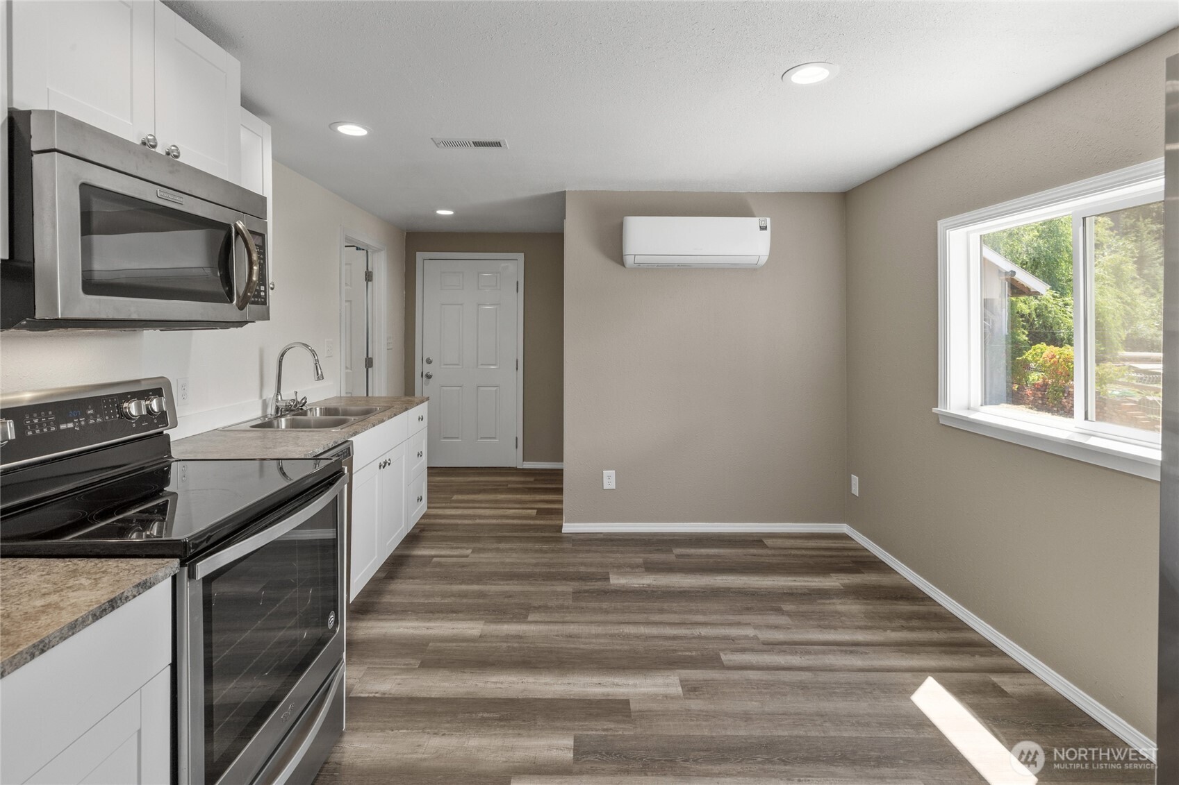 513 Marie Avenue Property Photo 12