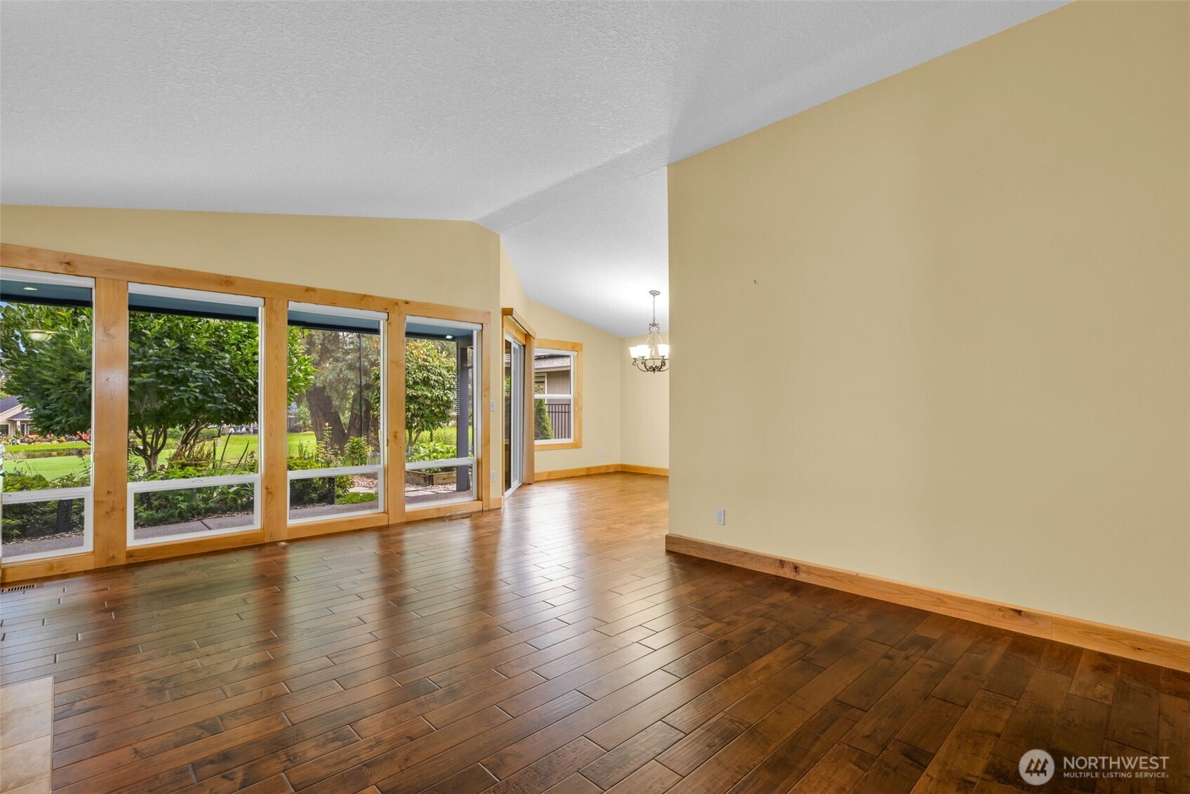 15403 Se 33rd Street Property Photo 6