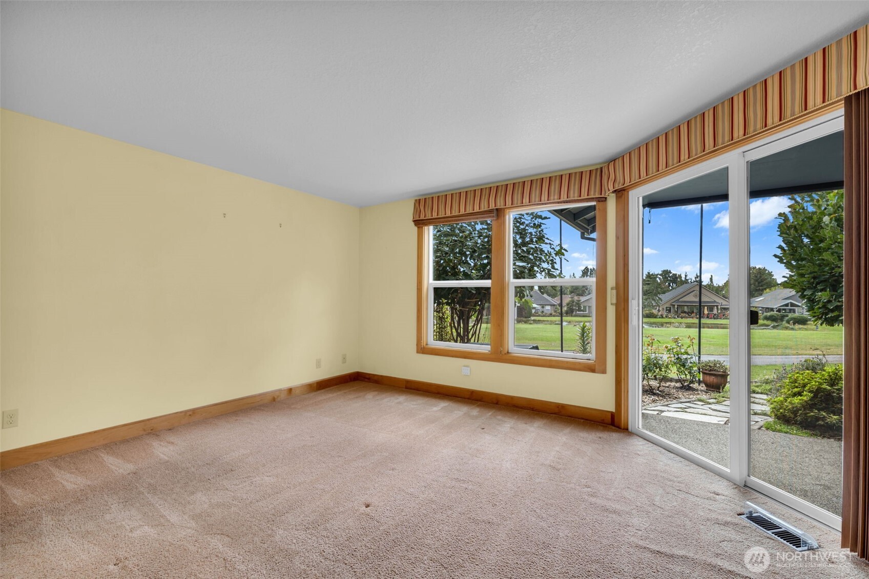 15403 Se 33rd Street Property Photo 16