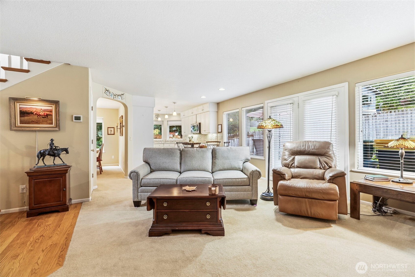 105 Inglewood Park Property Photo 4