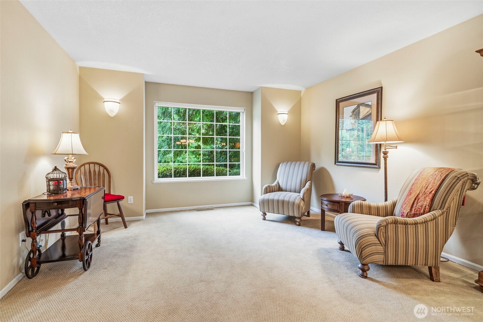105 Inglewood Park Property Photo 7