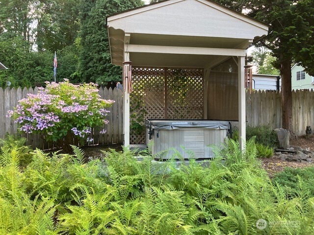 105 Inglewood Park Property Photo 20