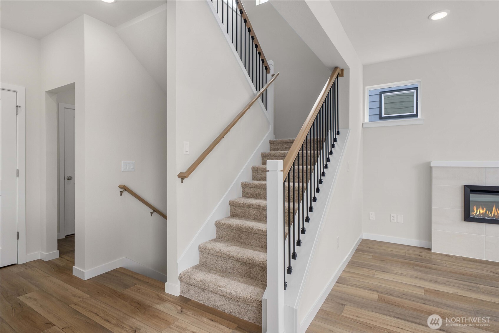 4261 Aberdeen Way Property Photo 25