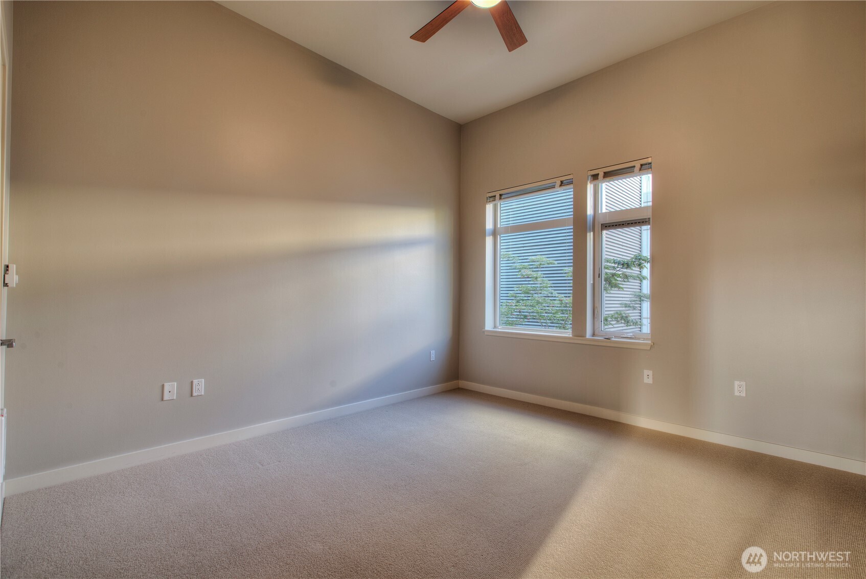 15100 6th Avenue 305 Property Photo 19