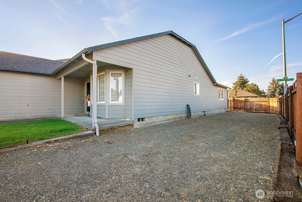 159100 Ne Hickory Street Property Photo 37