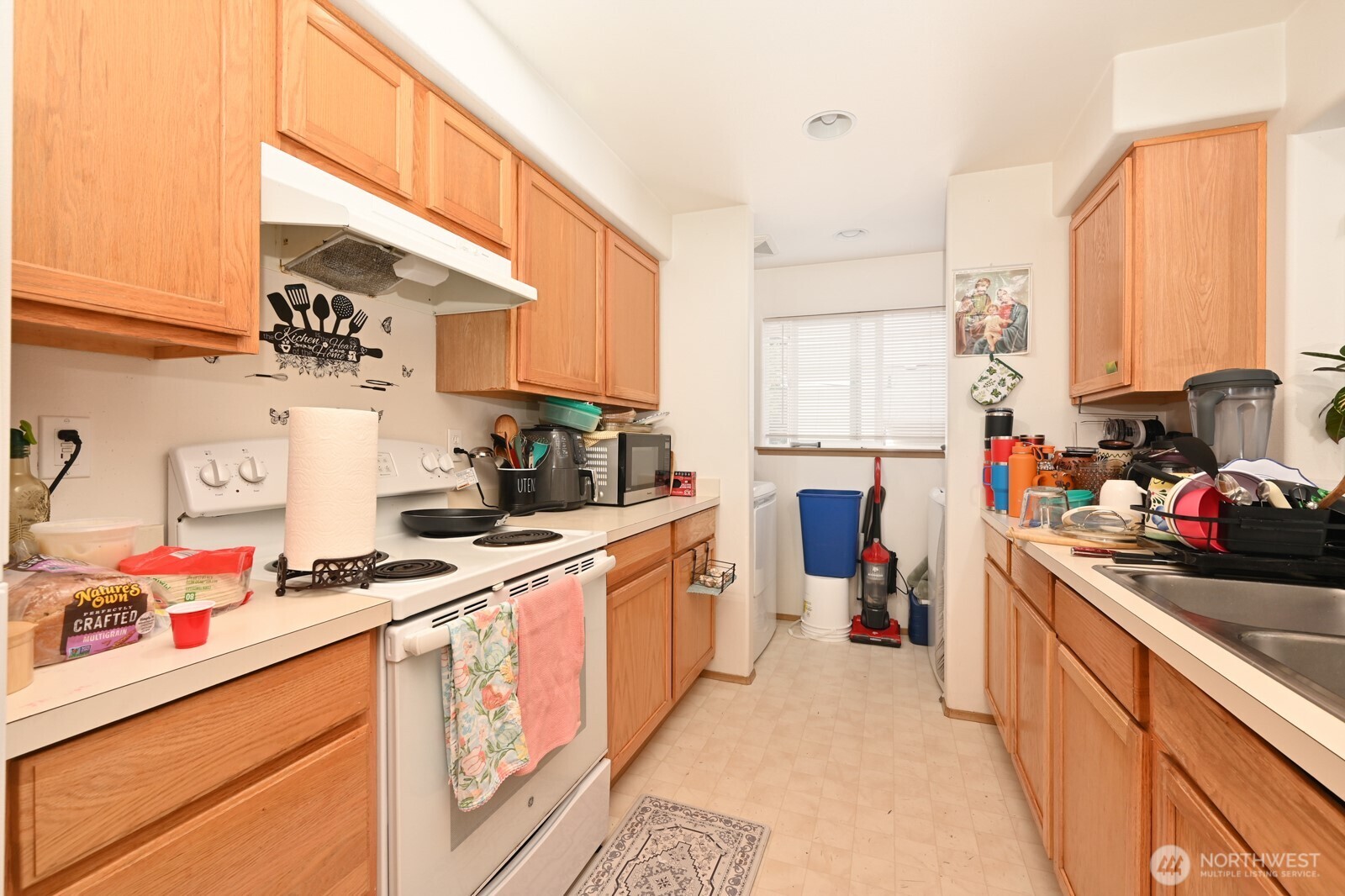 8832 Delridge Way A-e Property Photo 14