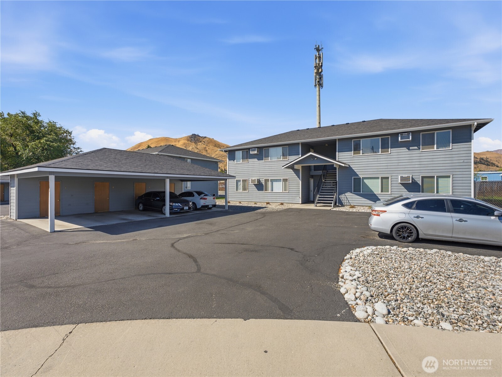 1624 Cross Street 1 Property Photo 1