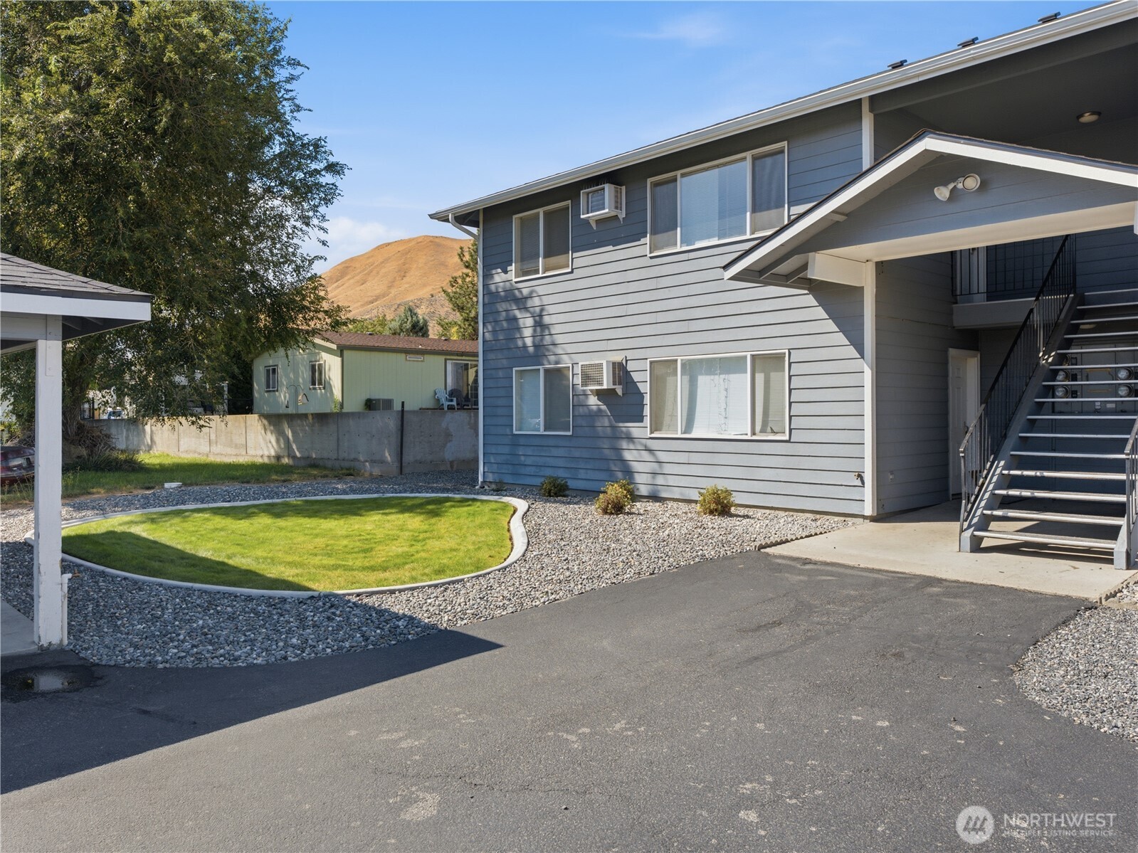 1632 Cross Street 1 Property Photo 2