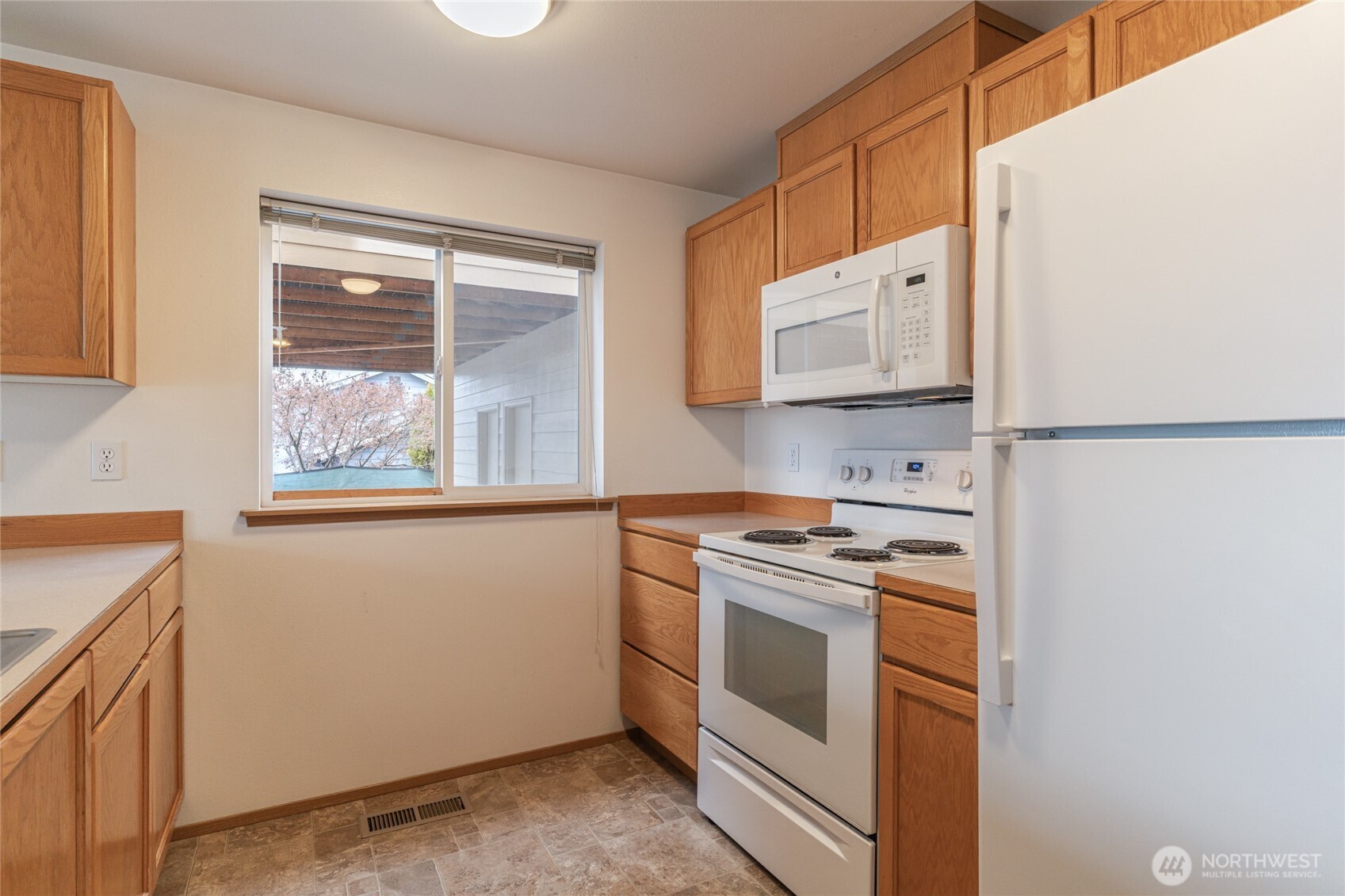 1011 D N Baker Avenue D Property Photo 13