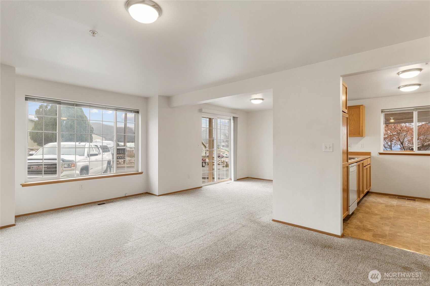 1011 D N Baker Avenue D Property Photo 22