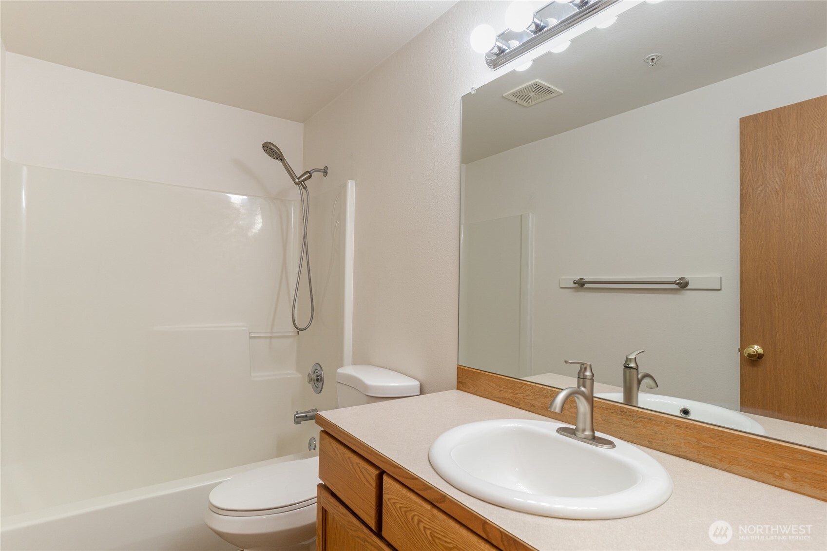 1011 D N Baker Avenue D Property Photo 27