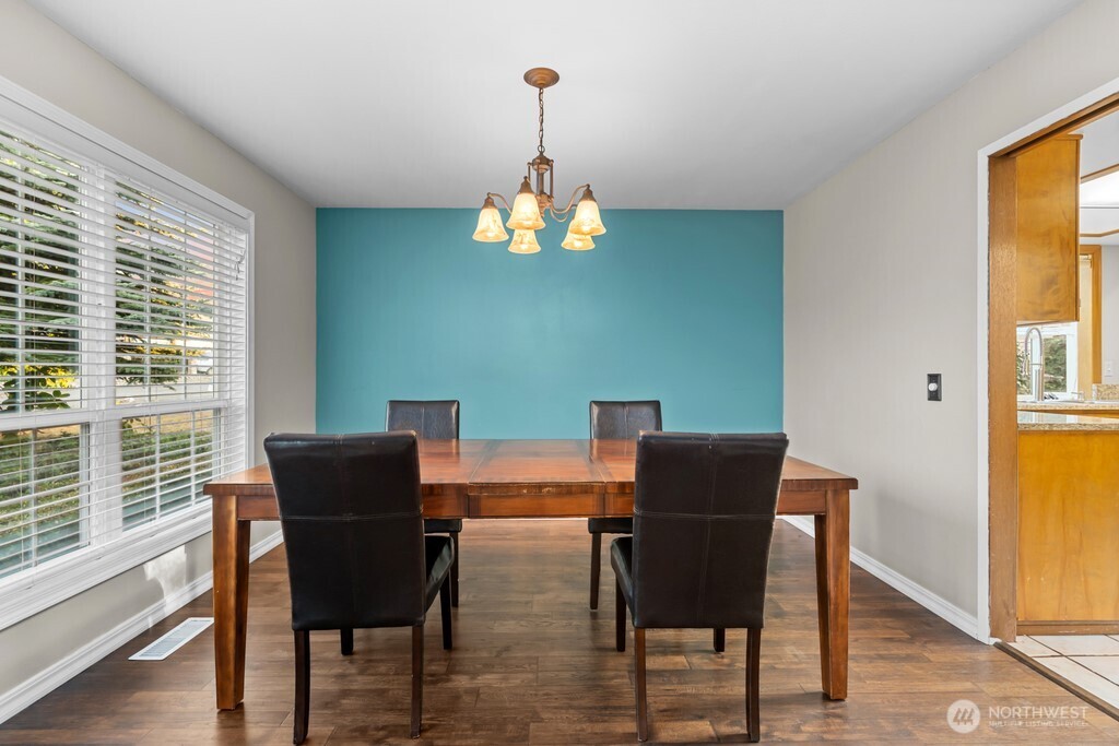 26621 Bristol Court Property Photo 6