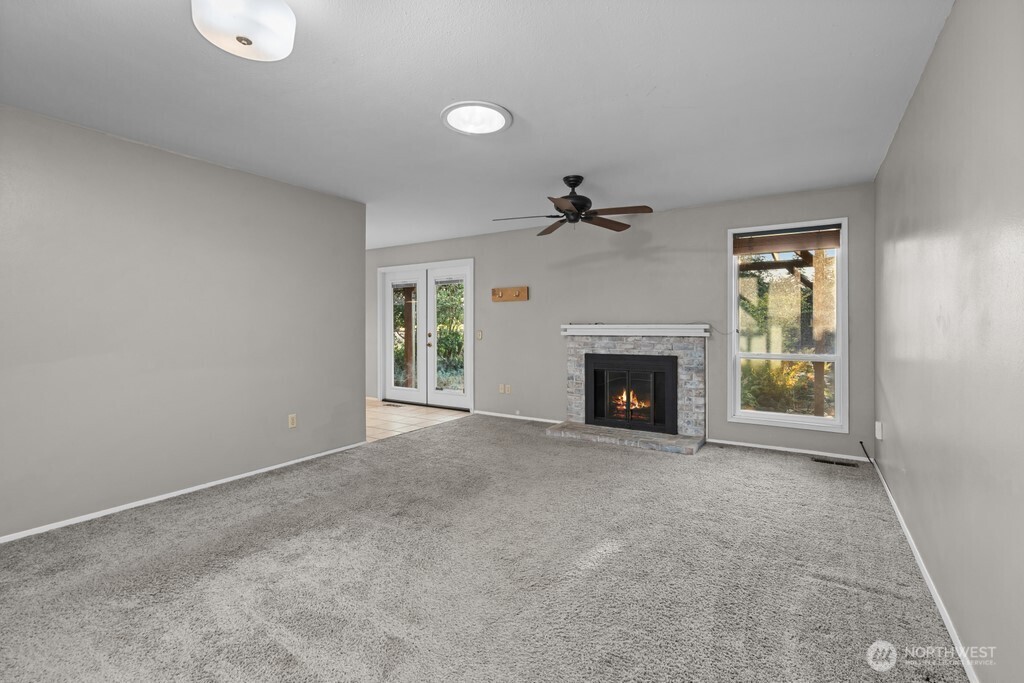 26621 Bristol Court Property Photo 7