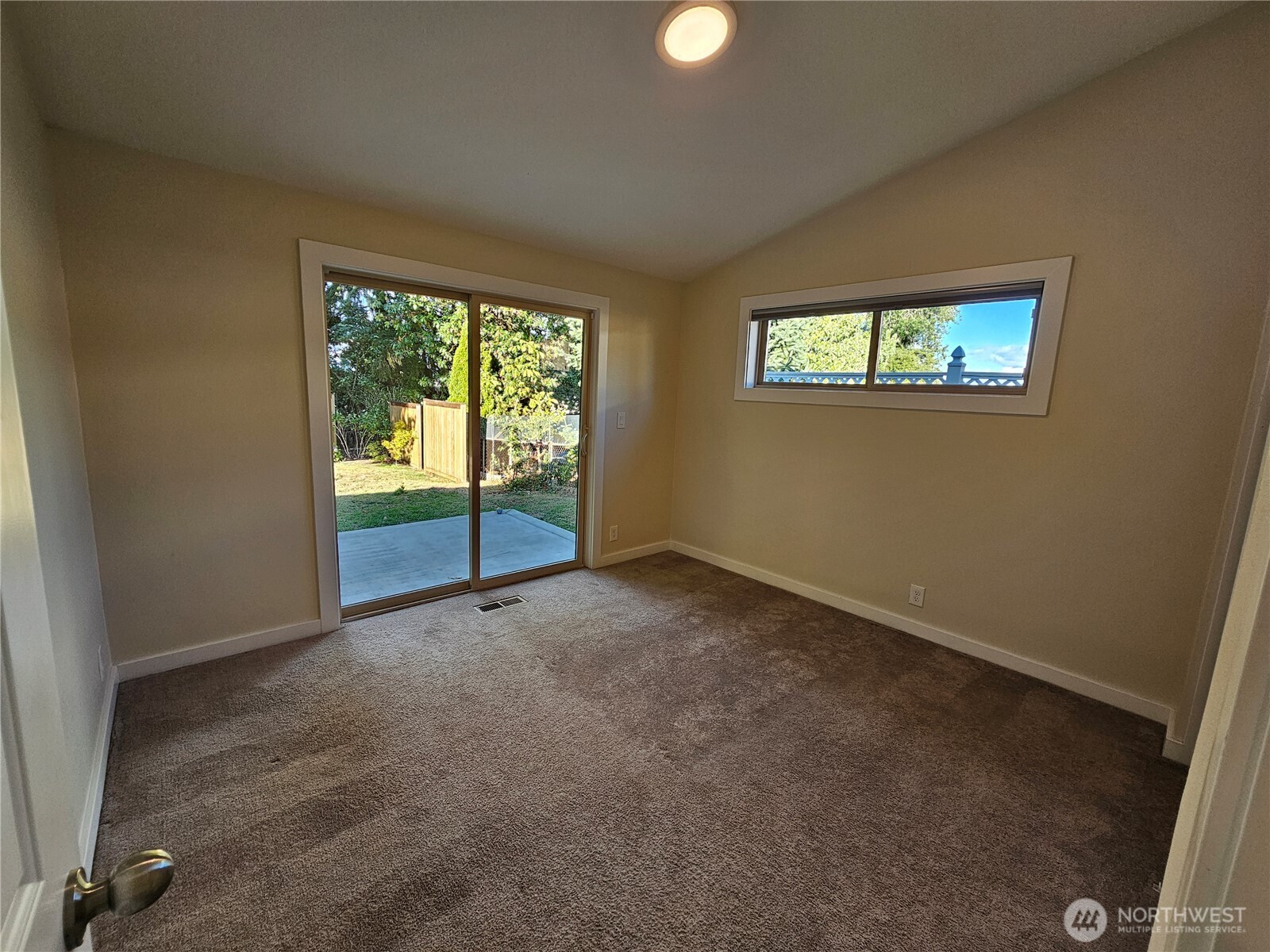 5118 S 164th Street Property Photo 17