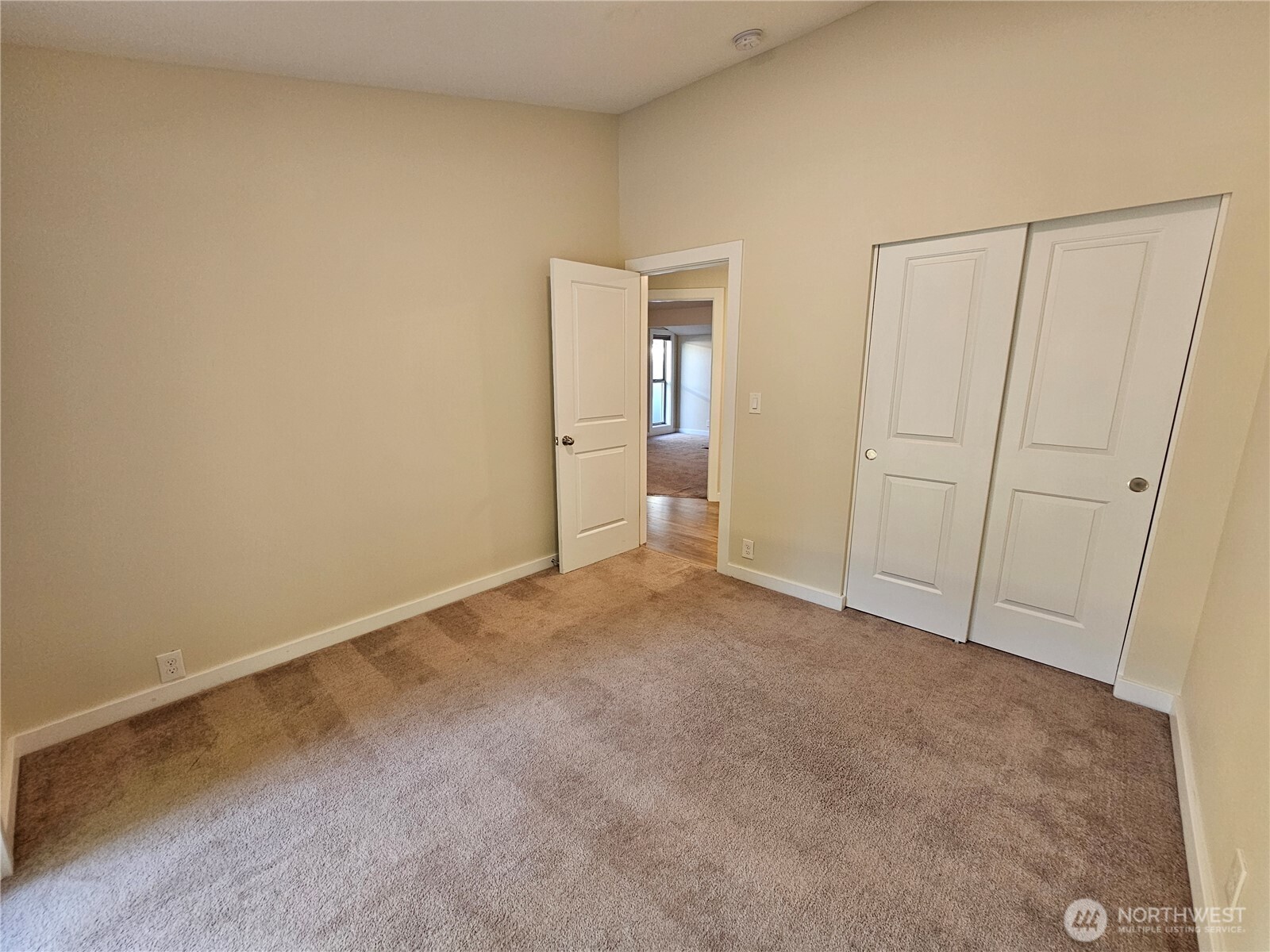 5118 S 164th Street Property Photo 20
