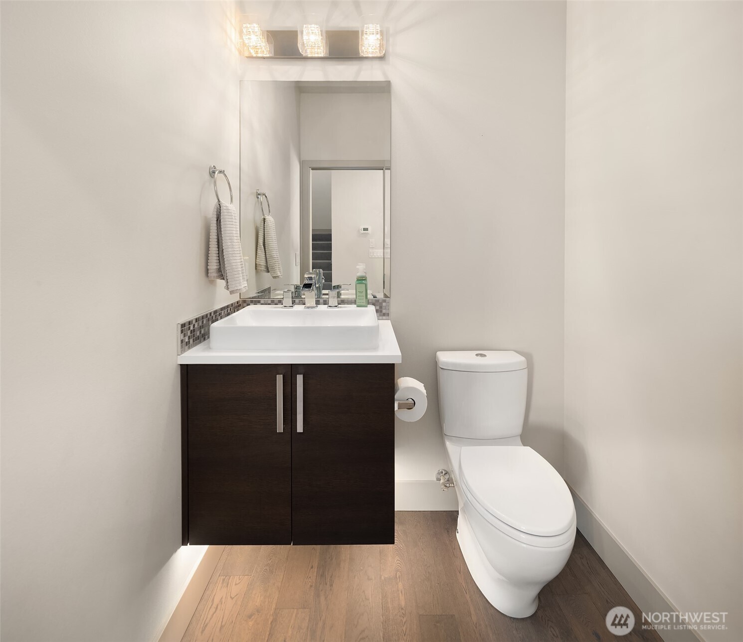 26505 Ne Kennedy Drive Property Photo 17
